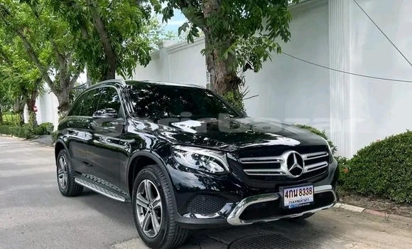 ซื้อ รถมือสอง Mercedes‒Benz E–Class สีดำ รถยนต์ ใน %{เมือง} ใน ชัยนาท ซื้อ รถมือสอง Mercedes‒Benz E–Class สีดำ รถยนต์ ใน %{เมือง} ใน ชัยนาท