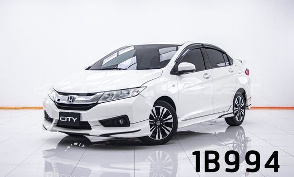ซื้อ รถมือสอง Honda City ขาว รถยนต์ ใน %{เมือง} ใน กรุงเทพมหานคร