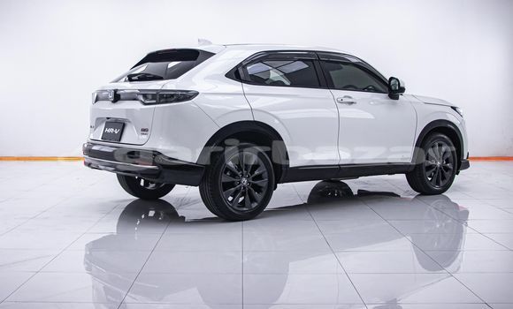 Buy Used Honda HR-V White Car in Bangkok in Bangkok Buy Used Honda HR-V White Car in Bangkok in Bangkok