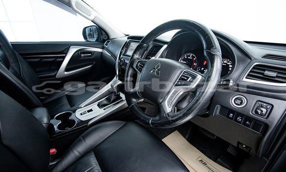 Buy Used Mitsubishi Pajero Other Car in Bangkok in Bangkok Buy Used Mitsubishi Pajero Other Car in Bangkok in Bangkok