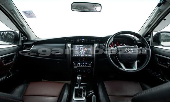 Buy Used Toyota Fortuner White Car in Bangkok in Bangkok Buy Used Toyota Fortuner White Car in Bangkok in Bangkok