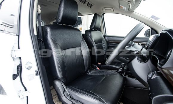 ซื้อ รถมือสอง Suzuki Ertiga ขาว รถยนต์ ใน %{เมือง} ใน กรุงเทพมหานคร ซื้อ รถมือสอง Suzuki Ertiga ขาว รถยนต์ ใน %{เมือง} ใน กรุงเทพมหานคร