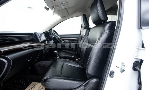 ซื้อ รถมือสอง Suzuki Ertiga ขาว รถยนต์ ใน %{เมือง} ใน กรุงเทพมหานคร ซื้อ รถมือสอง Suzuki Ertiga ขาว รถยนต์ ใน %{เมือง} ใน กรุงเทพมหานคร