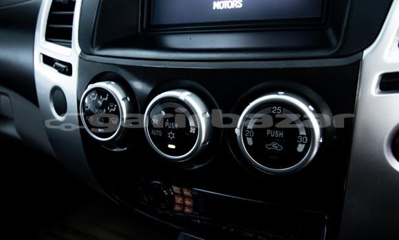 ซื้อ รถมือสอง Mitsubishi Pajero สีดำ รถยนต์ ใน %{เมือง} ใน กรุงเทพมหานคร ซื้อ รถมือสอง Mitsubishi Pajero สีดำ รถยนต์ ใน %{เมือง} ใน กรุงเทพมหานคร