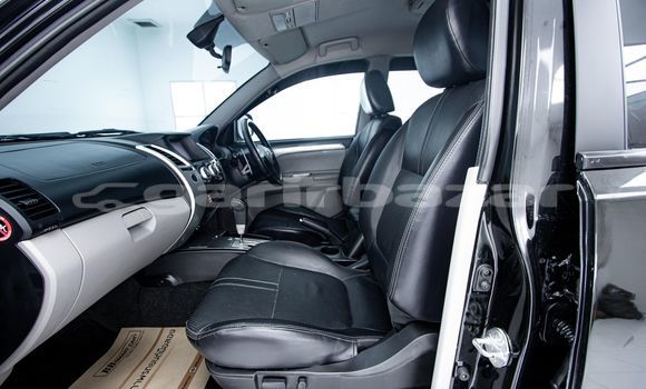 ซื้อ รถมือสอง Mitsubishi Pajero สีดำ รถยนต์ ใน %{เมือง} ใน กรุงเทพมหานคร ซื้อ รถมือสอง Mitsubishi Pajero สีดำ รถยนต์ ใน %{เมือง} ใน กรุงเทพมหานคร