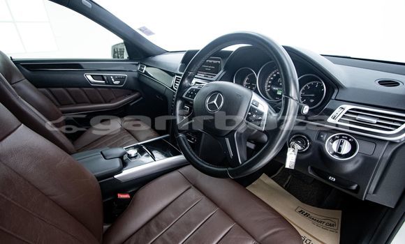 Buy Used Mercedes-Benz E-Classe White Car in Bangkok in Bangkok Buy Used Mercedes-Benz E-Classe White Car in Bangkok in Bangkok