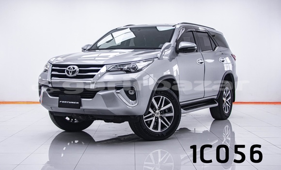 ซื้อ รถมือสอง Toyota Fortuner อื่น ๆ รถยนต์ ใน %{เมือง} ใน กรุงเทพมหานคร