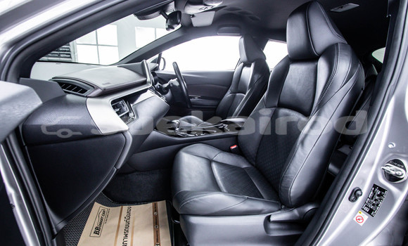 ซื้อ รถมือสอง Toyota C-HR อื่น ๆ รถยนต์ ใน %{เมือง} ใน กรุงเทพมหานคร ซื้อ รถมือสอง Toyota C-HR อื่น ๆ รถยนต์ ใน %{เมือง} ใน กรุงเทพมหานคร