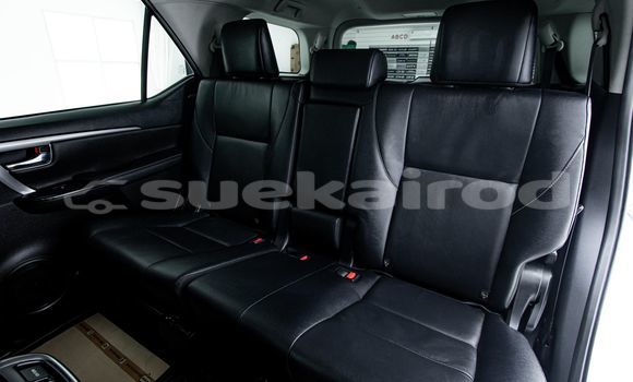 ซื้อ รถมือสอง Toyota Fortuner ขาว รถยนต์ ใน %{เมือง} ใน กรุงเทพมหานคร ซื้อ รถมือสอง Toyota Fortuner ขาว รถยนต์ ใน %{เมือง} ใน กรุงเทพมหานคร