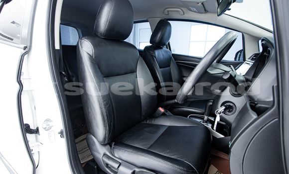 Buy Used Honda Jazz White Car in Bangkok in Bangkok Buy Used Honda Jazz White Car in Bangkok in Bangkok