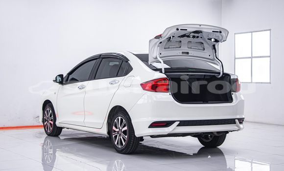 ซื้อ รถมือสอง Honda City ขาว รถยนต์ ใน %{เมือง} ใน กรุงเทพมหานคร ซื้อ รถมือสอง Honda City ขาว รถยนต์ ใน %{เมือง} ใน กรุงเทพมหานคร