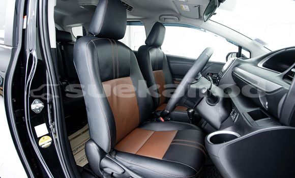 ซื้อ รถมือสอง Toyota Sienta สีดำ รถยนต์ ใน %{เมือง} ใน กรุงเทพมหานคร ซื้อ รถมือสอง Toyota Sienta สีดำ รถยนต์ ใน %{เมือง} ใน กรุงเทพมหานคร