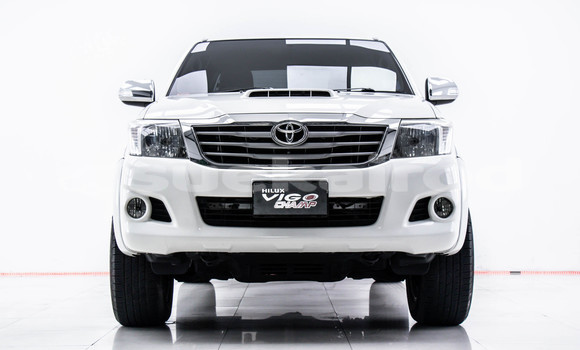 Buy Used Toyota Hiluxe VIGO White Car in Bangkok in Bangkok Buy Used Toyota Hiluxe VIGO White Car in Bangkok in Bangkok