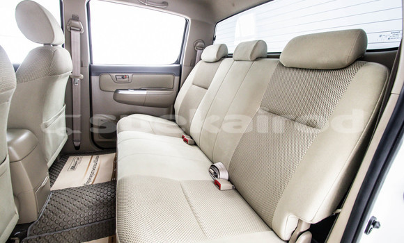 Buy Used Toyota Hiluxe VIGO White Car in Bangkok in Bangkok Buy Used Toyota Hiluxe VIGO White Car in Bangkok in Bangkok