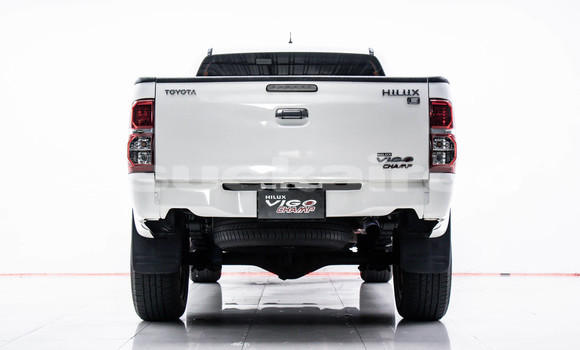 Buy Used Toyota Hiluxe VIGO White Car in Bangkok in Bangkok Buy Used Toyota Hiluxe VIGO White Car in Bangkok in Bangkok