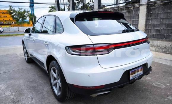 Buy Used Porsche Macan White Car in Bangkok in Bangkok Buy Used Porsche Macan White Car in Bangkok in Bangkok