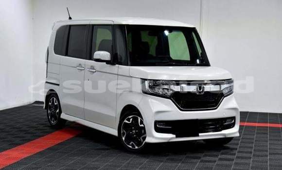 Buy Used Honda N-BOX White Car in Bangkok in Bangkok Buy Used Honda N-BOX White Car in Bangkok in Bangkok