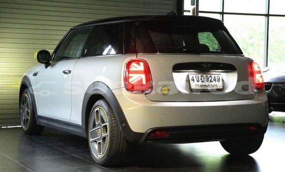 Buy Used Mini Cooper White Car in Bangkok in Bangkok Buy Used Mini Cooper White Car in Bangkok in Bangkok