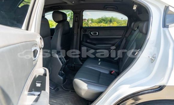 Buy Used Honda HR-V White Car in Bangkok in Bangkok Buy Used Honda HR-V White Car in Bangkok in Bangkok