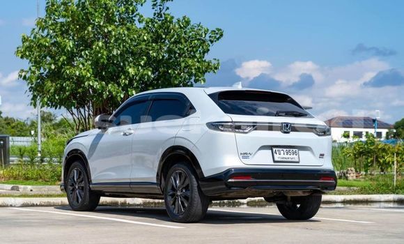 Buy Used Honda HR-V White Car in Bangkok in Bangkok Buy Used Honda HR-V White Car in Bangkok in Bangkok