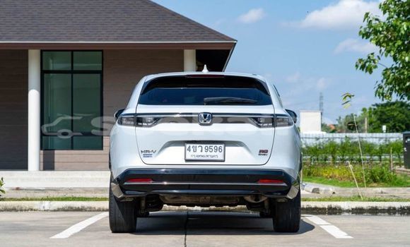 Buy Used Honda HR-V White Car in Bangkok in Bangkok Buy Used Honda HR-V White Car in Bangkok in Bangkok