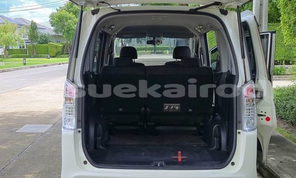 Buy Used Honda Stepwgn White Car in Bangkok in Bangkok Buy Used Honda Stepwgn White Car in Bangkok in Bangkok