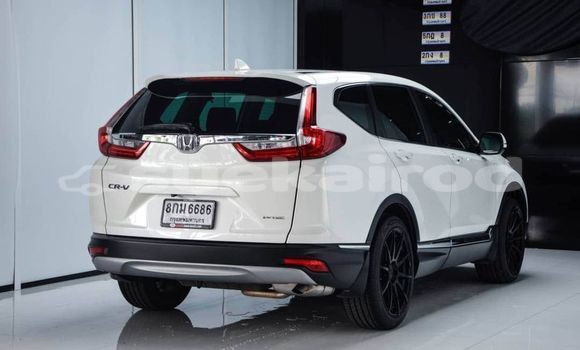 Buy Used Honda CR-V White Car in Bangkok in Bangkok Buy Used Honda CR-V White Car in Bangkok in Bangkok