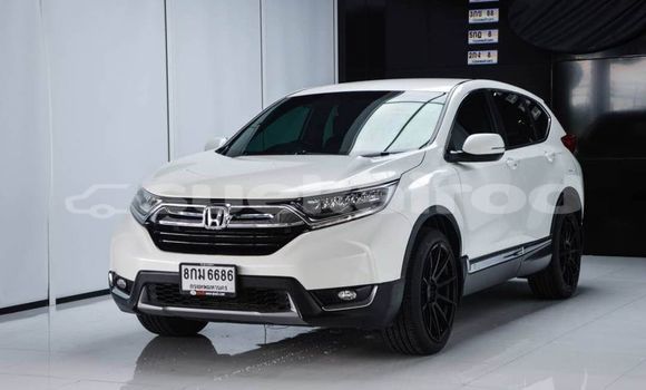 Buy Used Honda CR-V White Car in Bangkok in Bangkok Buy Used Honda CR-V White Car in Bangkok in Bangkok