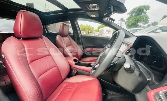 Buy Used Honda HR-V White Car in Bangkok in Bangkok Buy Used Honda HR-V White Car in Bangkok in Bangkok