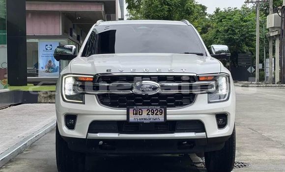 ซื้อ รถมือสอง Ford Everest ขาว รถยนต์ ใน %{เมือง} ใน กรุงเทพมหานคร