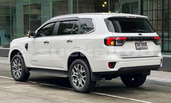 Buy Used Ford Everest White Car in Bangkok in Bangkok Buy Used Ford Everest White Car in Bangkok in Bangkok