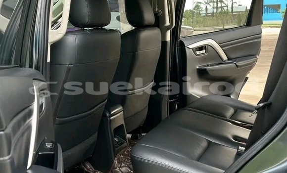 Buy Used Mitsubishi Pajero Black Car in Chai Nat in Chai Nat