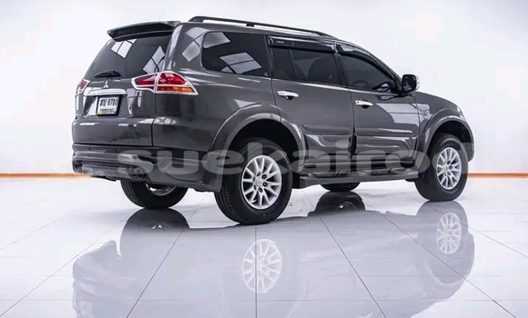 ซื้อ รถมือสอง Mitsubishi Pajero สีดำ รถยนต์ ใน %{เมือง} ใน ชัยภูมิ ซื้อ รถมือสอง Mitsubishi Pajero สีดำ รถยนต์ ใน %{เมือง} ใน ชัยภูมิ