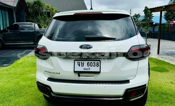 ซื้อ รถมือสอง Ford Everest ขาว รถยนต์ ใน %{เมือง} ใน ชลบุรี ซื้อ รถมือสอง Ford Everest ขาว รถยนต์ ใน %{เมือง} ใน ชลบุรี