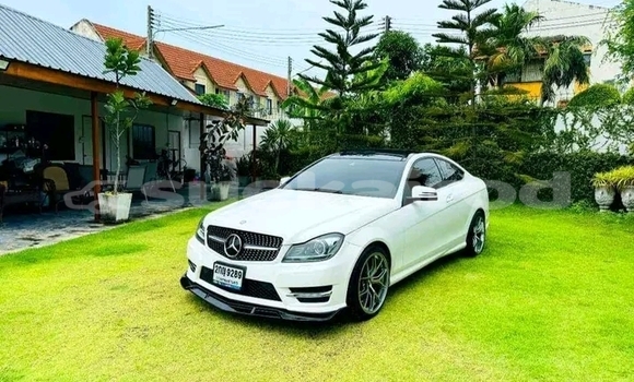 ซื้อ รถมือสอง Mercedes-Benz C180 coupe ขาว รถยนต์ ใน %{เมือง} ใน กรุงเทพมหานคร ซื้อ รถมือสอง Mercedes-Benz C180 coupe ขาว รถยนต์ ใน %{เมือง} ใน กรุงเทพมหานคร