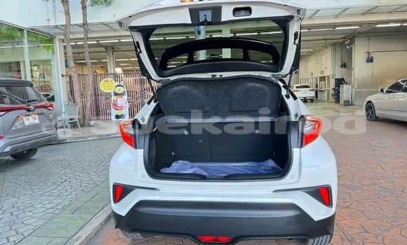 ซื้อ รถมือสอง Toyota C-HR ขาว รถยนต์ ใน %{เมือง} ใน ชัยนาท ซื้อ รถมือสอง Toyota C-HR ขาว รถยนต์ ใน %{เมือง} ใน ชัยนาท