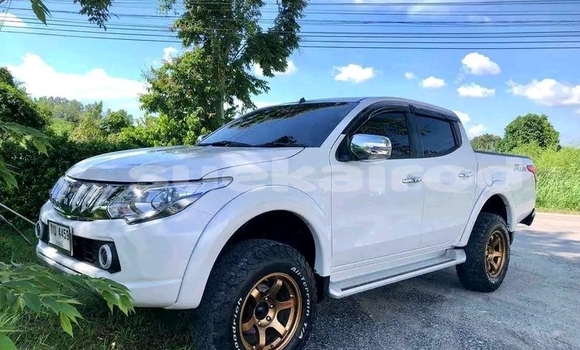 ซื้อ รถมือสอง Mitsubishi Triton ขาว รถยนต์ ใน %{เมือง} ใน กรุงเทพมหานคร ซื้อ รถมือสอง Mitsubishi Triton ขาว รถยนต์ ใน %{เมือง} ใน กรุงเทพมหานคร