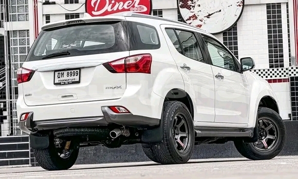 ซื้อ รถมือสอง Isuzu MU-X ขาว รถยนต์ ใน %{เมือง} ใน ชัยนาท ซื้อ รถมือสอง Isuzu MU-X ขาว รถยนต์ ใน %{เมือง} ใน ชัยนาท