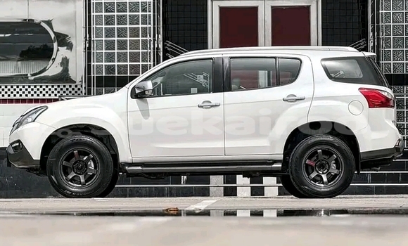 ซื้อ รถมือสอง Isuzu MU-X ขาว รถยนต์ ใน %{เมือง} ใน ชัยนาท ซื้อ รถมือสอง Isuzu MU-X ขาว รถยนต์ ใน %{เมือง} ใน ชัยนาท