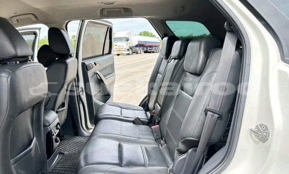 ซื้อ รถมือสอง Ford Everest ขาว รถยนต์ ใน %{เมือง} ใน ชัยนาท ซื้อ รถมือสอง Ford Everest ขาว รถยนต์ ใน %{เมือง} ใน ชัยนาท