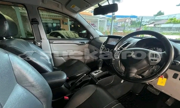 ซื้อ รถมือสอง Mitsubishi Pajero ขาว รถยนต์ ใน %{เมือง} ใน จันทบุรี ซื้อ รถมือสอง Mitsubishi Pajero ขาว รถยนต์ ใน %{เมือง} ใน จันทบุรี