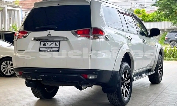 ซื้อ รถมือสอง Mitsubishi Pajero ขาว รถยนต์ ใน %{เมือง} ใน จันทบุรี ซื้อ รถมือสอง Mitsubishi Pajero ขาว รถยนต์ ใน %{เมือง} ใน จันทบุรี