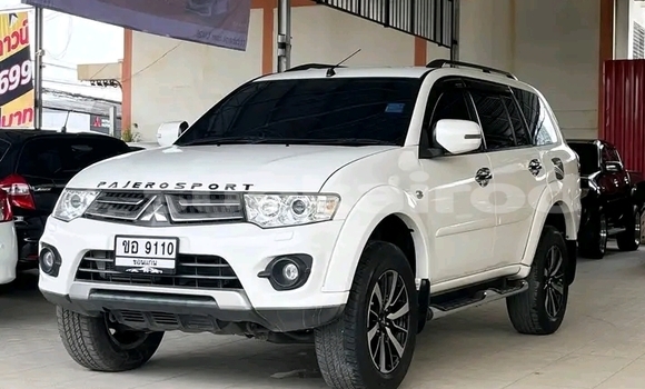 ซื้อ รถมือสอง Mitsubishi Pajero ขาว รถยนต์ ใน %{เมือง} ใน จันทบุรี ซื้อ รถมือสอง Mitsubishi Pajero ขาว รถยนต์ ใน %{เมือง} ใน จันทบุรี