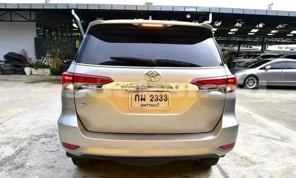 ซื้อ รถมือสอง Toyota Fortuner อื่น ๆ รถยนต์ ใน %{เมือง} ใน ชัยภูมิ ซื้อ รถมือสอง Toyota Fortuner อื่น ๆ รถยนต์ ใน %{เมือง} ใน ชัยภูมิ