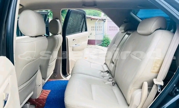 ซื้อ รถมือสอง Toyota Fortuner สีดำ รถยนต์ ใน %{เมือง} ใน ชัยนาท ซื้อ รถมือสอง Toyota Fortuner สีดำ รถยนต์ ใน %{เมือง} ใน ชัยนาท