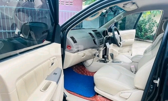 ซื้อ รถมือสอง Toyota Fortuner สีดำ รถยนต์ ใน %{เมือง} ใน ชัยนาท ซื้อ รถมือสอง Toyota Fortuner สีดำ รถยนต์ ใน %{เมือง} ใน ชัยนาท