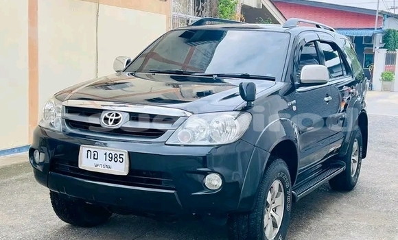 ซื้อ รถมือสอง Toyota Fortuner สีดำ รถยนต์ ใน %{เมือง} ใน ชัยนาท ซื้อ รถมือสอง Toyota Fortuner สีดำ รถยนต์ ใน %{เมือง} ใน ชัยนาท