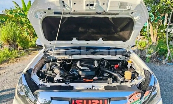 ซื้อ รถมือสอง Isuzu Bighorn ขาว รถยนต์ ใน %{เมือง} ใน ชัยภูมิ ซื้อ รถมือสอง Isuzu Bighorn ขาว รถยนต์ ใน %{เมือง} ใน ชัยภูมิ