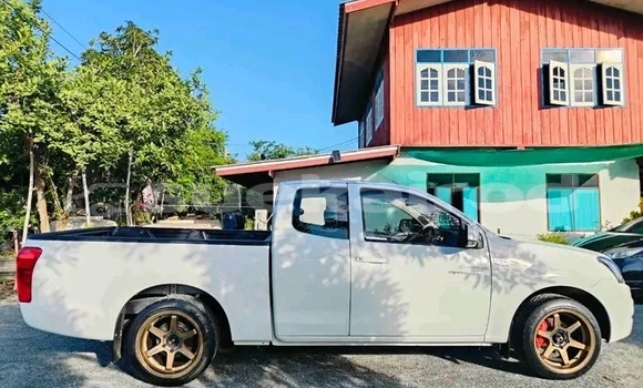 ซื้อ รถมือสอง Isuzu Bighorn ขาว รถยนต์ ใน %{เมือง} ใน ชัยภูมิ ซื้อ รถมือสอง Isuzu Bighorn ขาว รถยนต์ ใน %{เมือง} ใน ชัยภูมิ