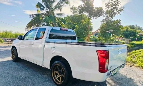 ซื้อ รถมือสอง Isuzu Bighorn ขาว รถยนต์ ใน %{เมือง} ใน ชัยภูมิ ซื้อ รถมือสอง Isuzu Bighorn ขาว รถยนต์ ใน %{เมือง} ใน ชัยภูมิ